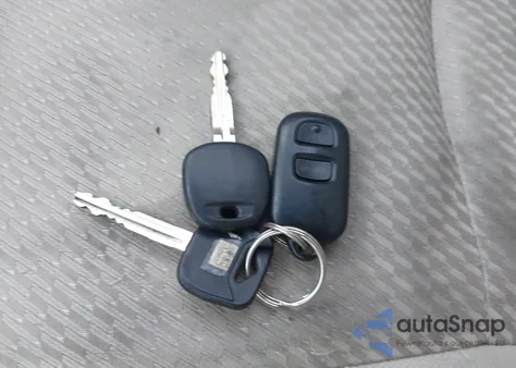 2004 Toyota Highlander V6 z USA, uszkodzony, nr VIN JTEGP21A840023492